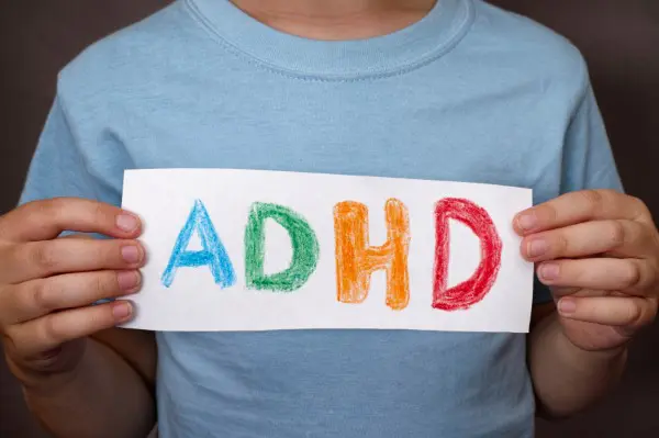 ADHD/DDAI IN CLASSE: COME COMPORTARSI? 7 CONSIGLI PRATICI